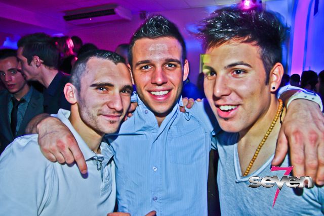 Cliquer pour voir l'image en taille réelle