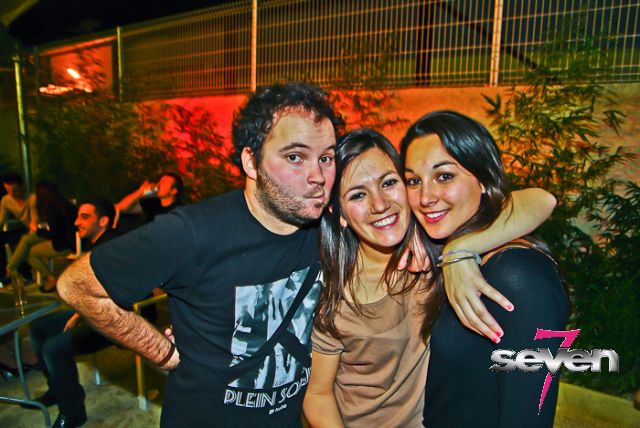 Cliquer pour voir l'image en taille réelle