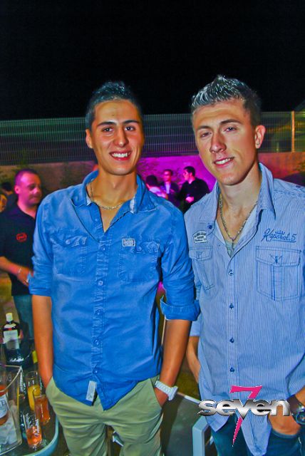 Cliquer pour voir l'image en taille réelle