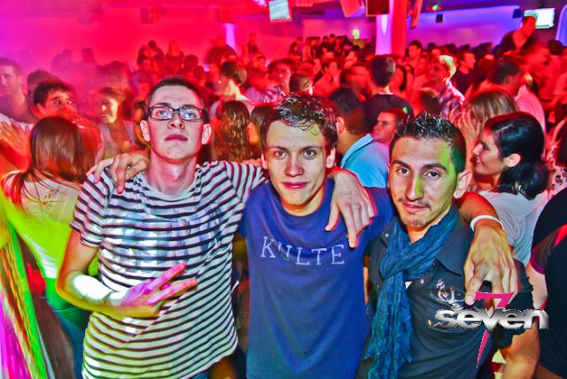 Cliquer pour voir l'image en taille réelle