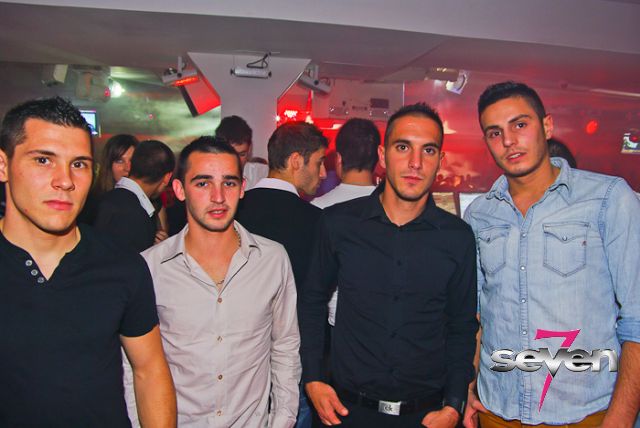 Cliquer pour voir l'image en taille réelle