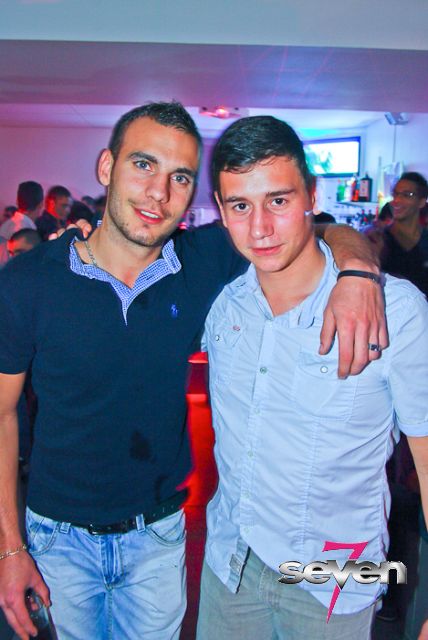 Cliquer pour voir l'image en taille réelle