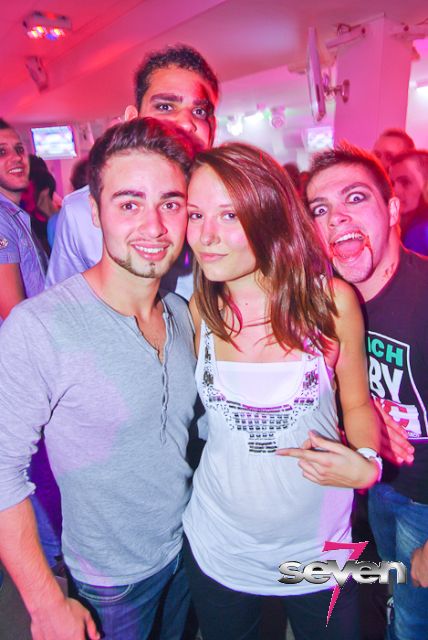 Cliquer pour voir l'image en taille réelle