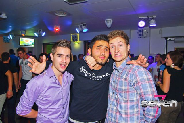 Cliquer pour voir l'image en taille réelle