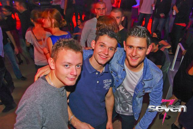 Cliquer pour voir l'image en taille réelle