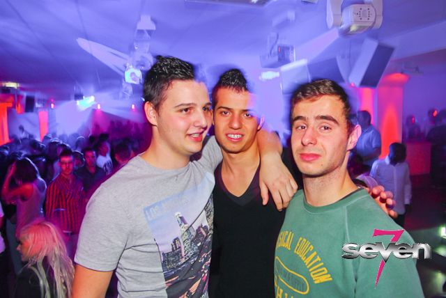 Cliquer pour voir l'image en taille réelle