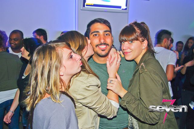 Cliquer pour voir l'image en taille réelle