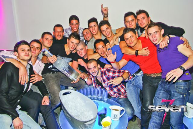 Cliquer pour voir l'image en taille réelle