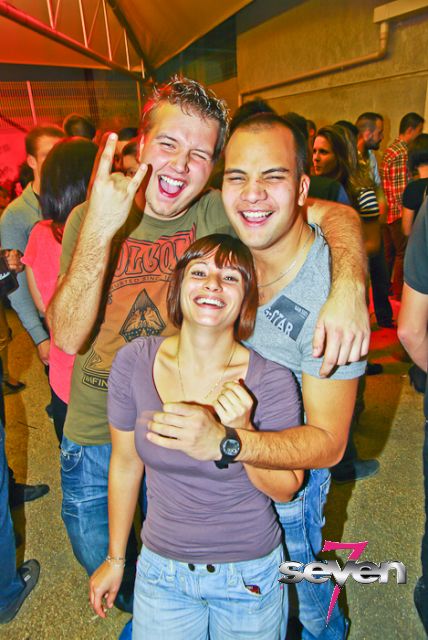 Cliquer pour voir l'image en taille réelle