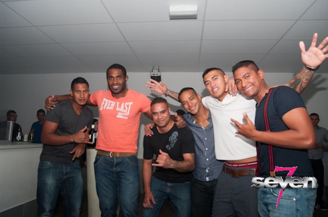 Cliquer pour voir l'image en taille réelle