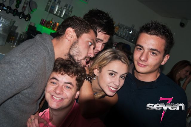 Cliquer pour voir l'image en taille réelle