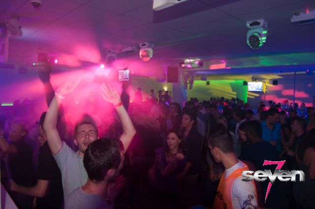 Cliquer pour voir l'image en taille réelle