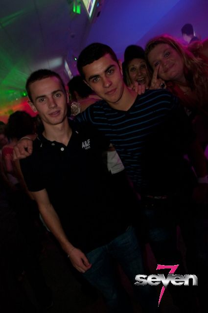 Cliquer pour voir l'image en taille réelle