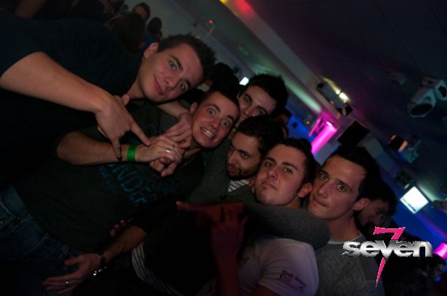 Cliquer pour voir l'image en taille réelle