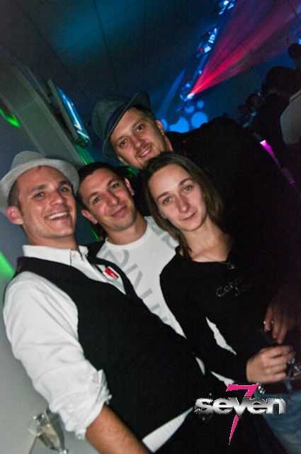 Cliquer pour voir l'image en taille réelle