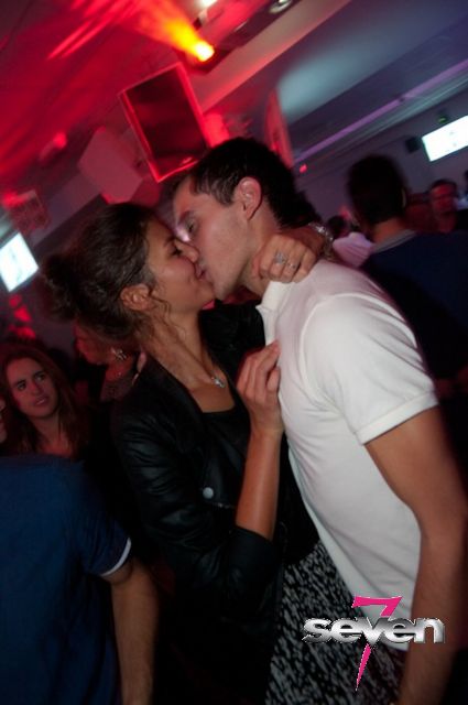 Cliquer pour voir l'image en taille réelle