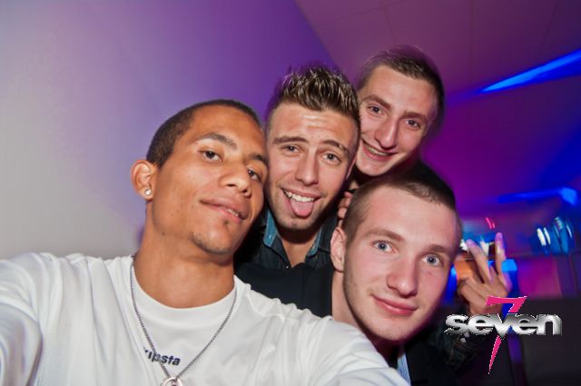 Cliquer pour voir l'image en taille réelle