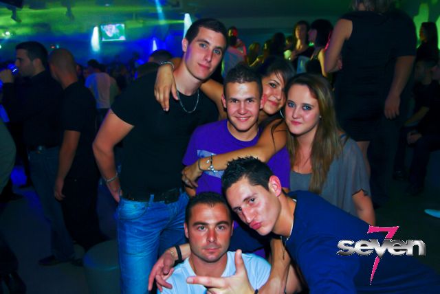 Cliquer pour voir l'image en taille réelle