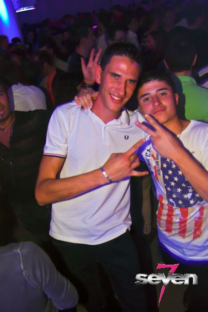 Cliquer pour voir l'image en taille réelle