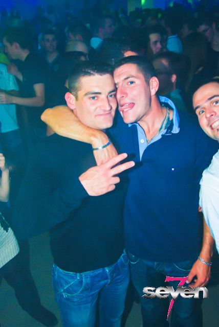 Cliquer pour voir l'image en taille réelle