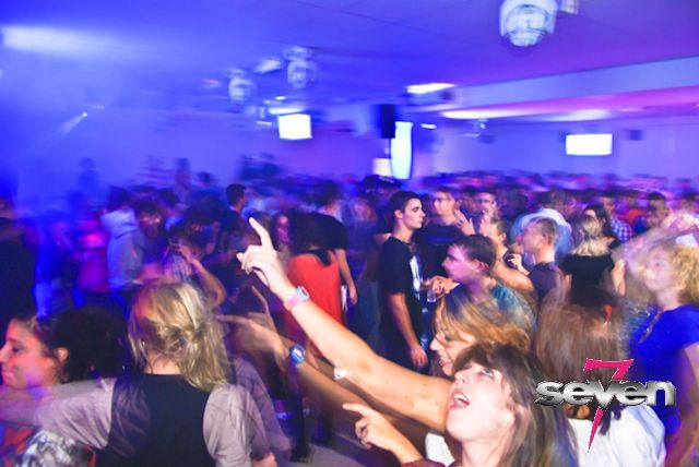 Cliquer pour voir l'image en taille réelle