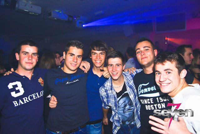 Cliquer pour voir l'image en taille réelle