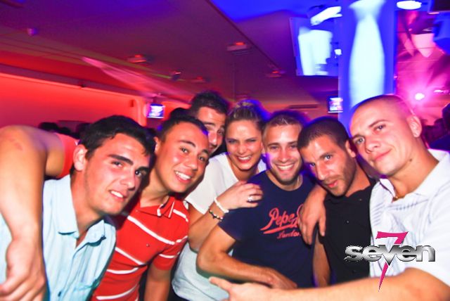 Cliquer pour voir l'image en taille réelle