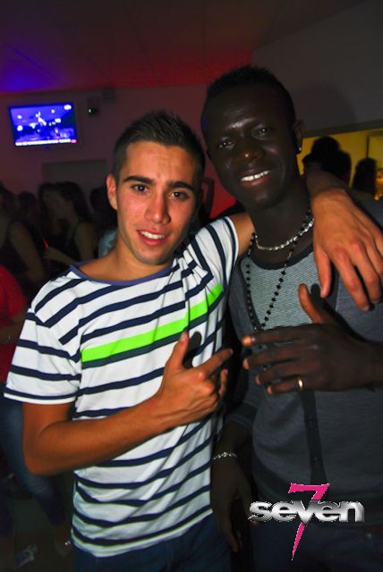 Cliquer pour voir l'image en taille réelle