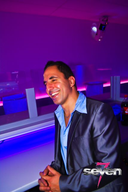 Cliquer pour voir l'image en taille réelle