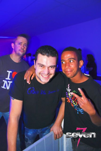 Cliquer pour voir l'image en taille réelle