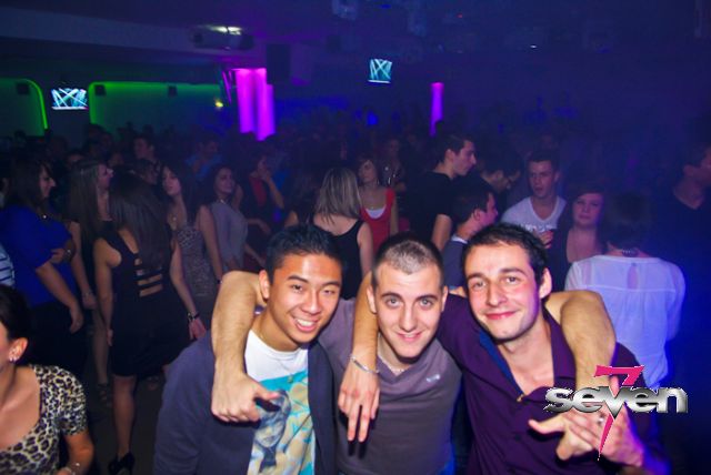 Cliquer pour voir l'image en taille réelle