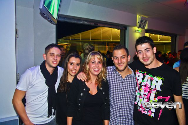 Cliquer pour voir l'image en taille réelle