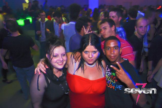 Cliquer pour voir l'image en taille réelle