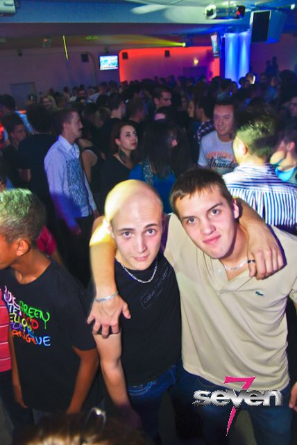 Cliquer pour voir l'image en taille réelle