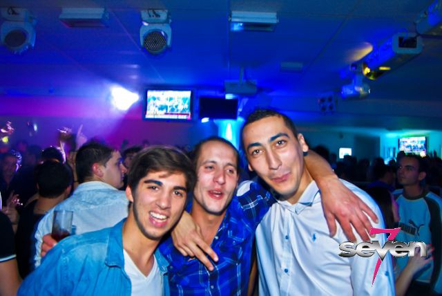 Cliquer pour voir l'image en taille réelle