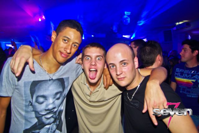 Cliquer pour voir l'image en taille réelle