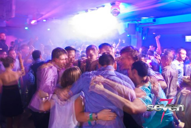 Cliquer pour voir l'image en taille réelle