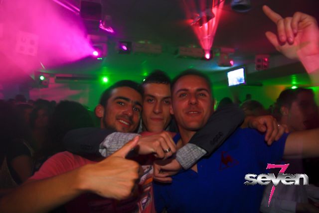 Cliquer pour voir l'image en taille réelle