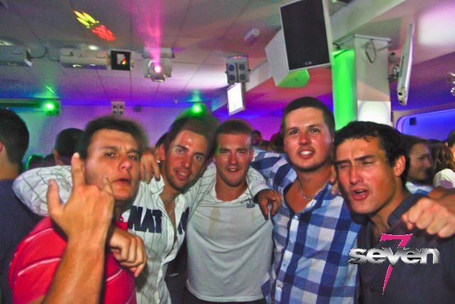 Cliquer pour voir l'image en taille réelle