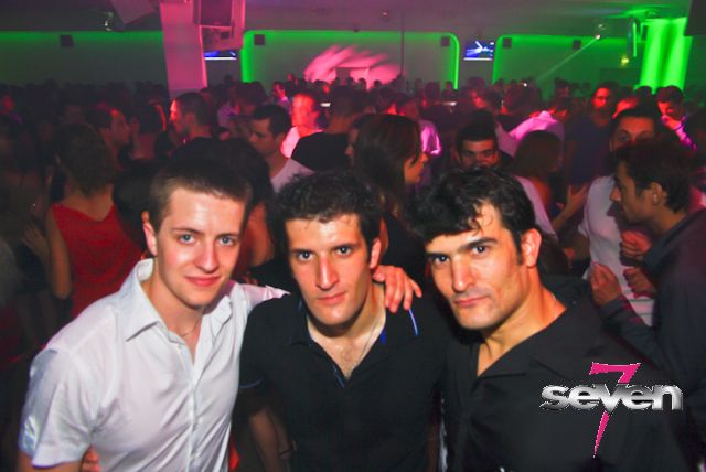 Cliquer pour voir l'image en taille réelle