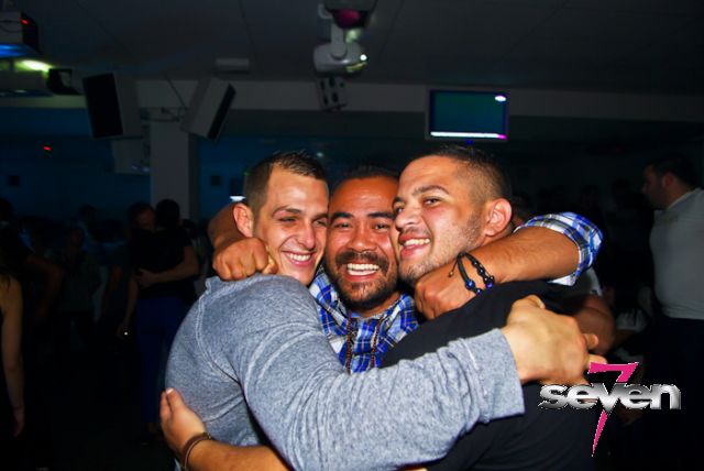 Cliquer pour voir l'image en taille réelle