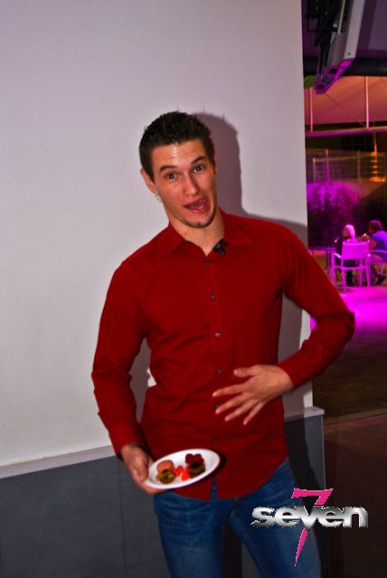 Cliquer pour voir l'image en taille réelle