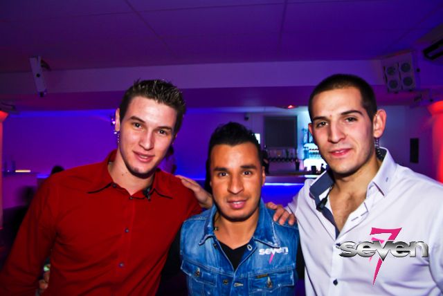 Cliquer pour voir l'image en taille réelle