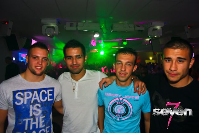 Cliquer pour voir l'image en taille réelle