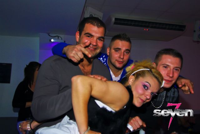 Cliquer pour voir l'image en taille réelle