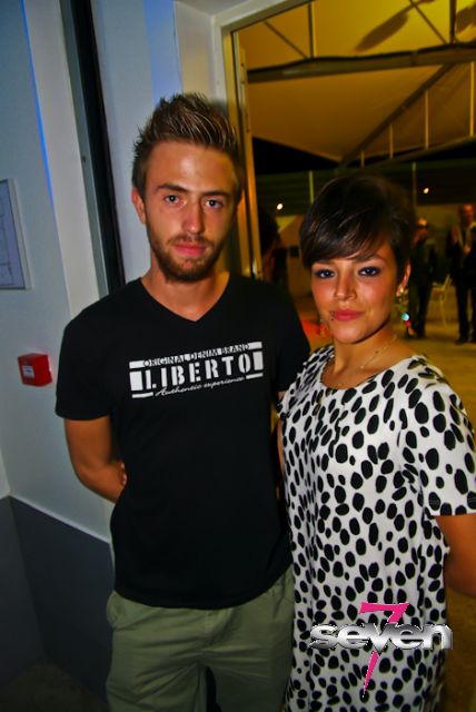 Cliquer pour voir l'image en taille réelle