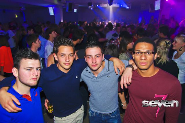 Cliquer pour voir l'image en taille réelle