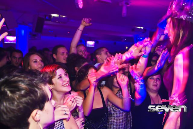 Cliquer pour voir l'image en taille réelle