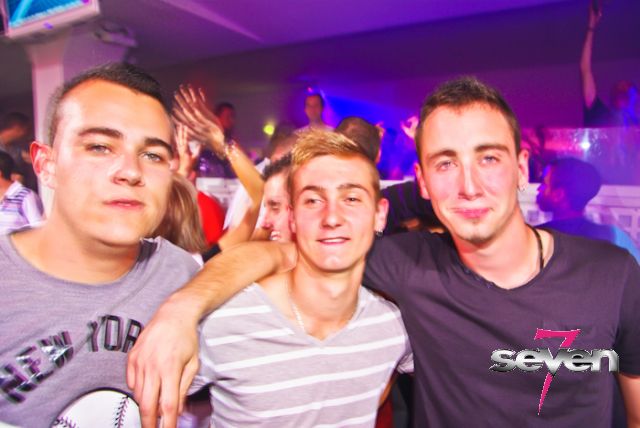 Cliquer pour voir l'image en taille réelle