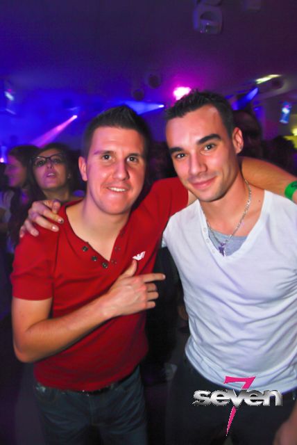 Cliquer pour voir l'image en taille réelle